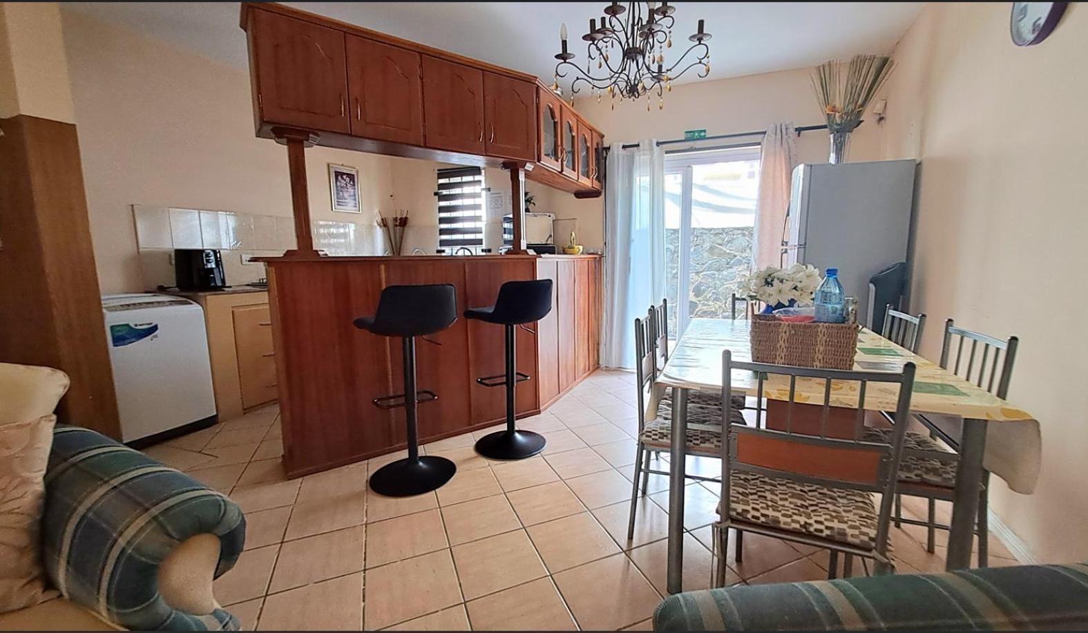 Flic-en-Flacq Sunshine Luxurious Villa:4 Mins Walk From Beach מראה חיצוני תמונה